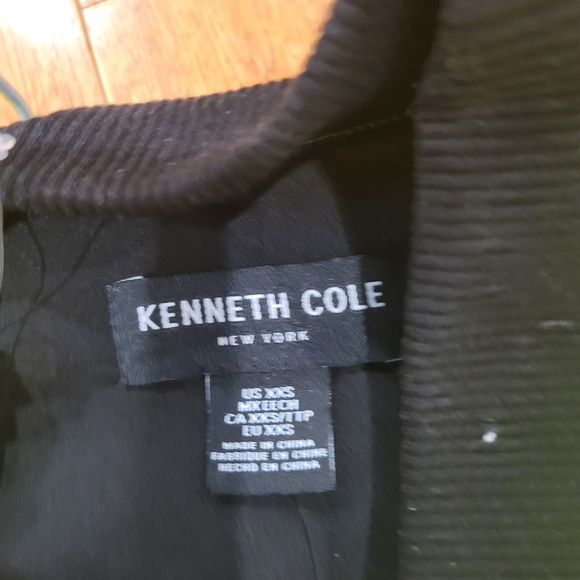 Jacket - Picture 3 of 5